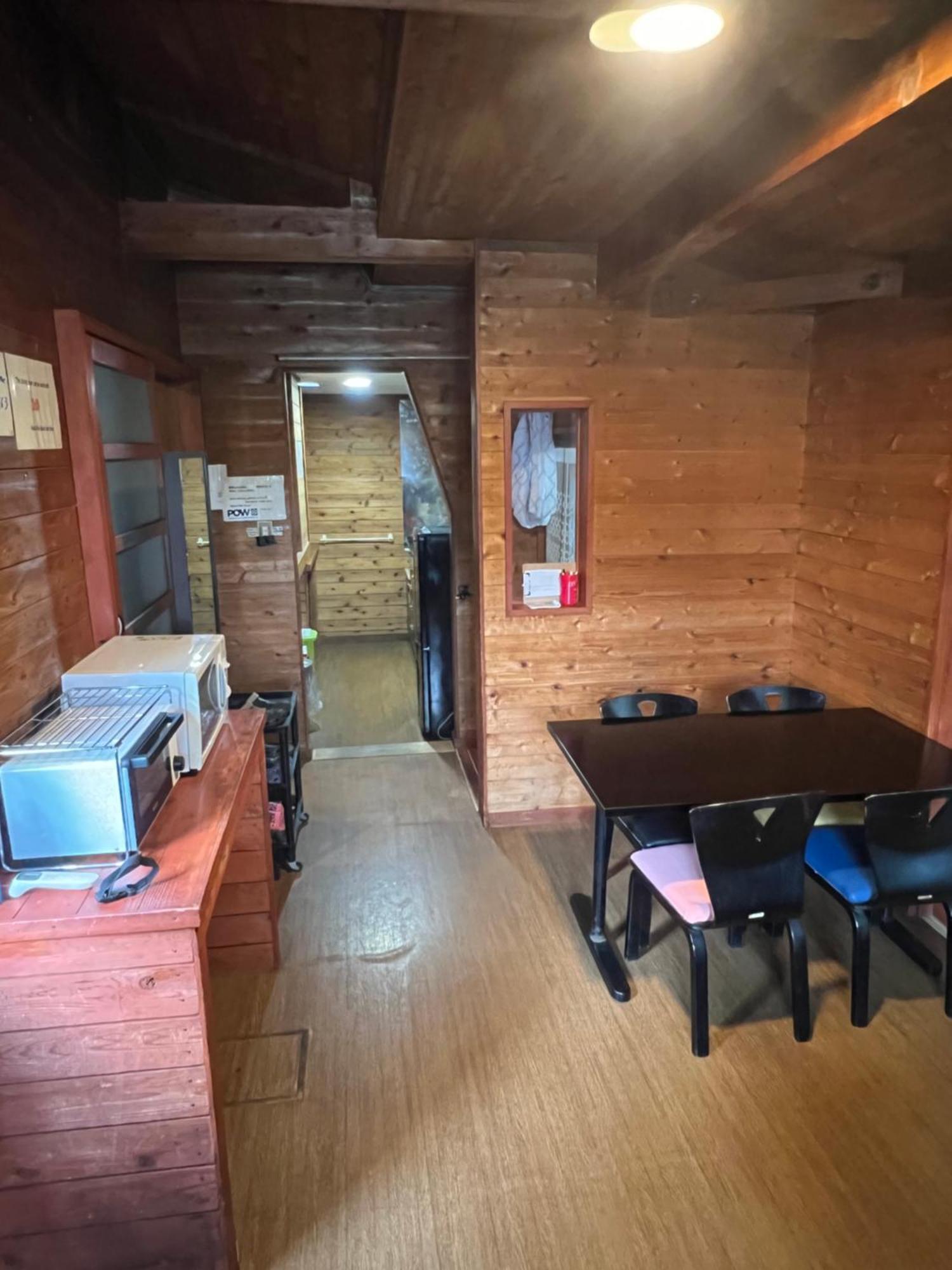 Little Alaskan Guest House Hakuba Exterior photo